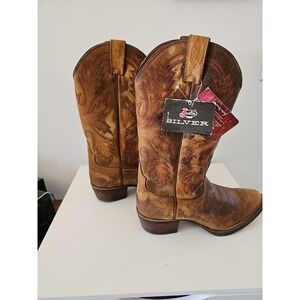 Men's 8.5 D  Justin Distressed Western Boot NEW With Tags